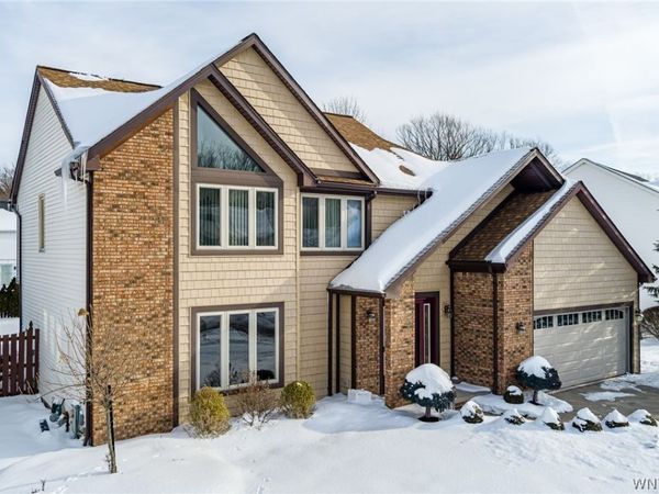 111 Brenridge, East Amherst, NY 14051