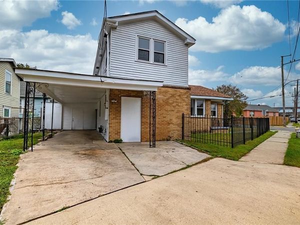 2501 SAGE Street, New Orleans, LA 70122