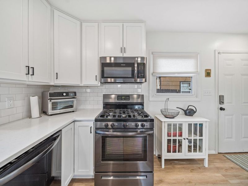 2981 Templeton Road , Columbus, OH 43209 Photo 13