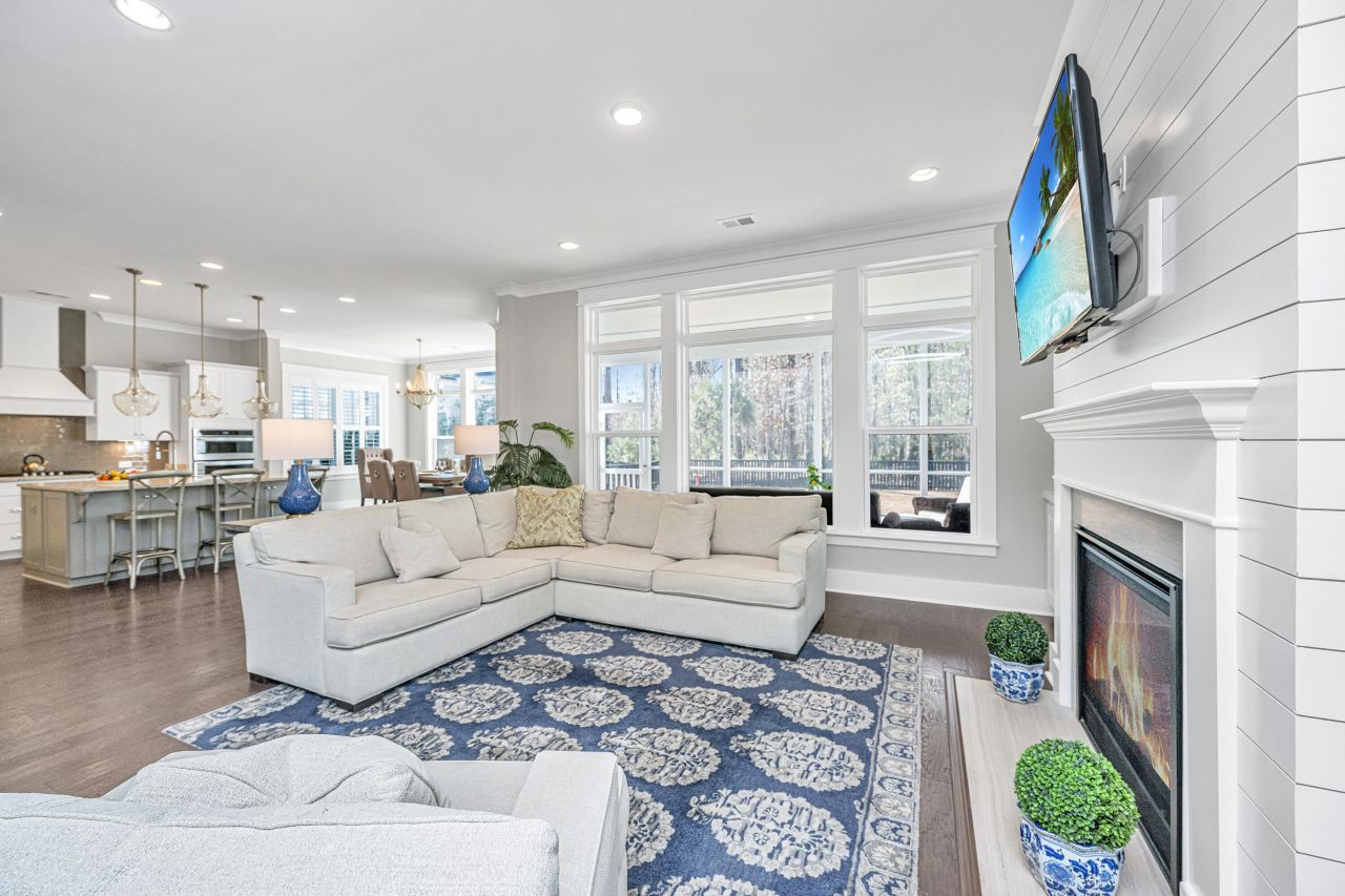 2675 Fountainhead Way Photo 7