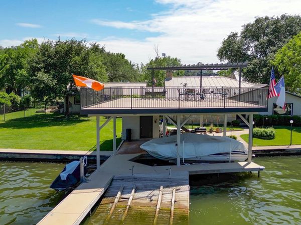 213 Lakeview, Sunrise Beach, TX 78643