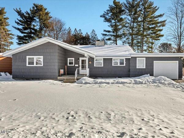 7 Northup Drive, Queensbury, NY 12804