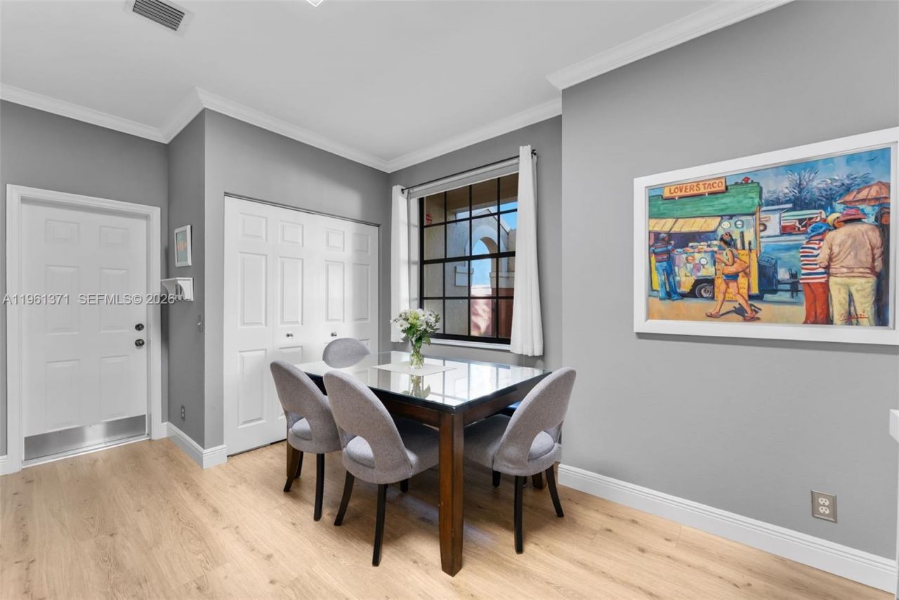 3815 Tree Top Dr, Weston, FL 33332 Photo