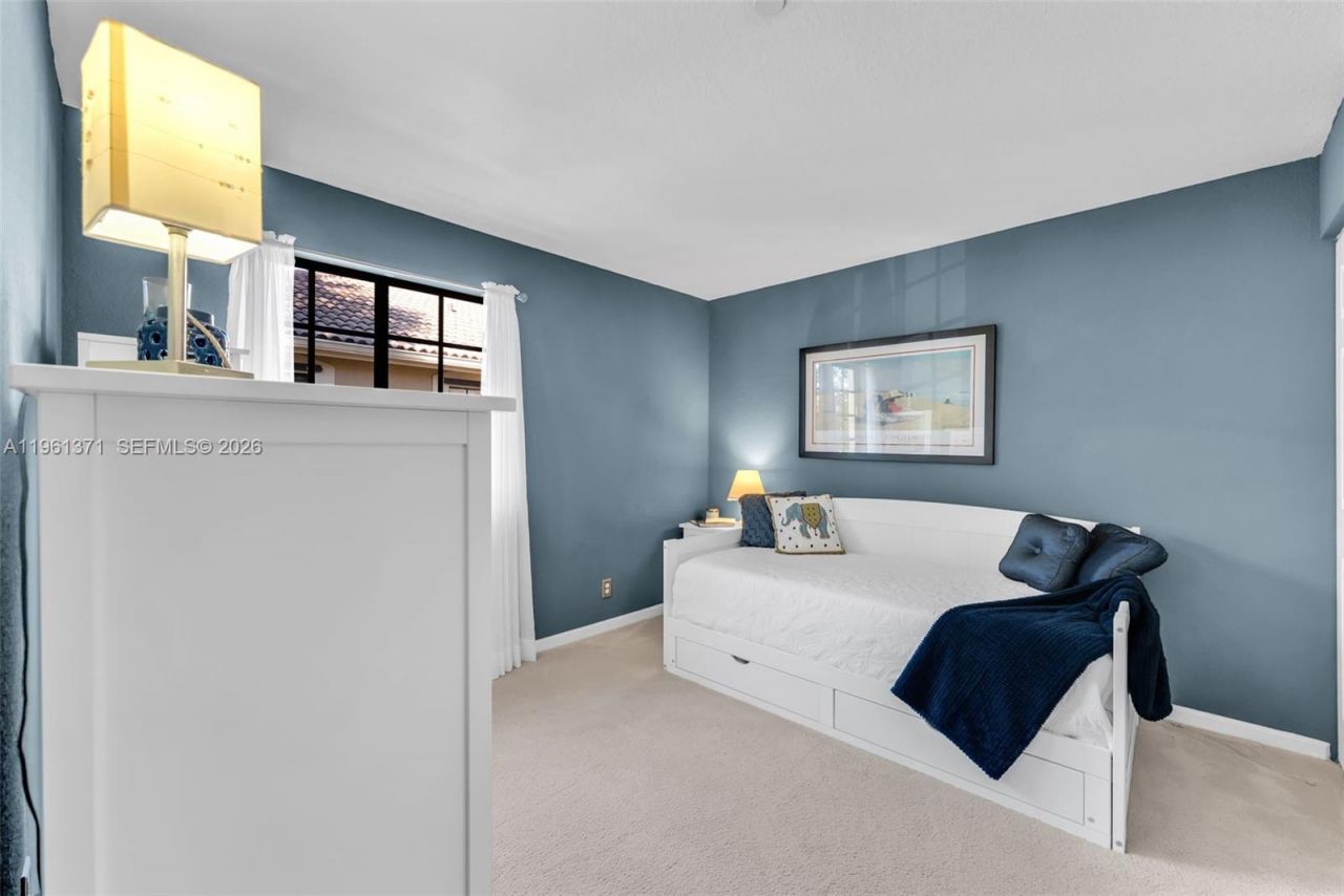 3815 Tree Top Dr, Weston, FL 33332 Photo