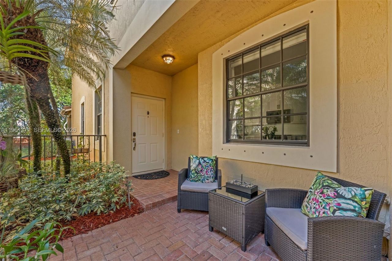 3815 Tree Top Dr, Weston, FL 33332 Photo