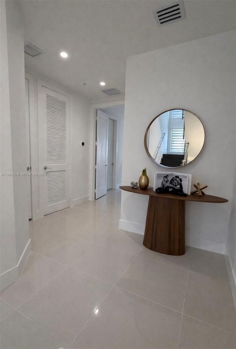 6671 NW 105th Ave, Doral, FL 33178 Photo