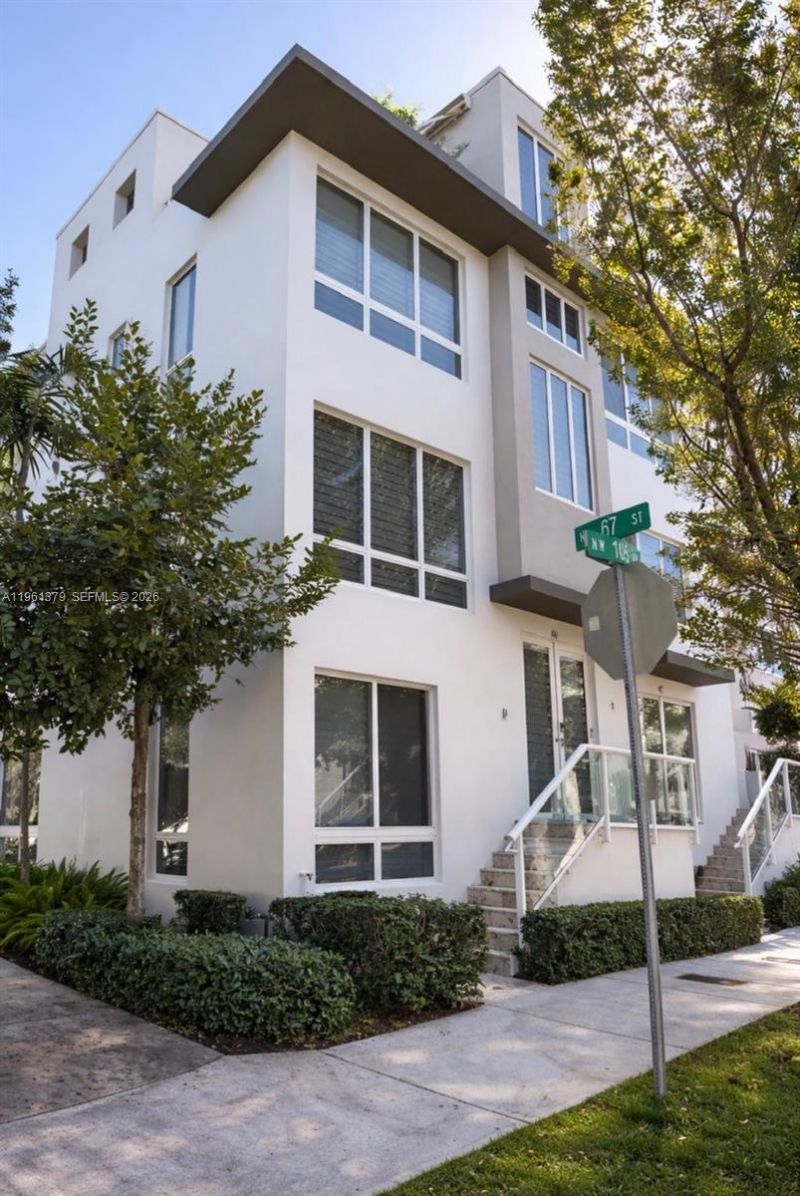 6671 NW 105th Ave, Doral, FL 33178 Photo