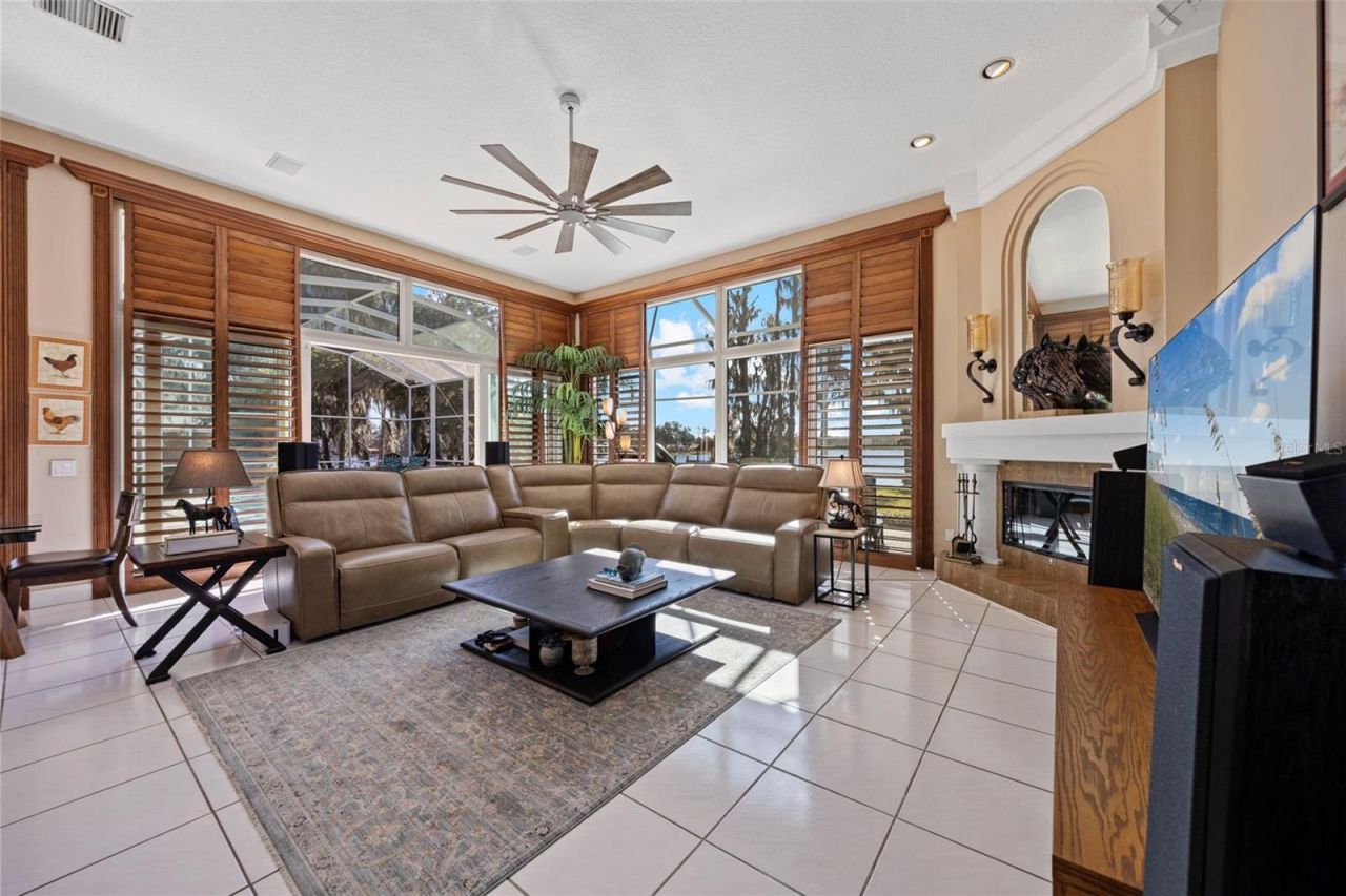 18991 Crooked Lane, Lutz, FL 33548 Photo