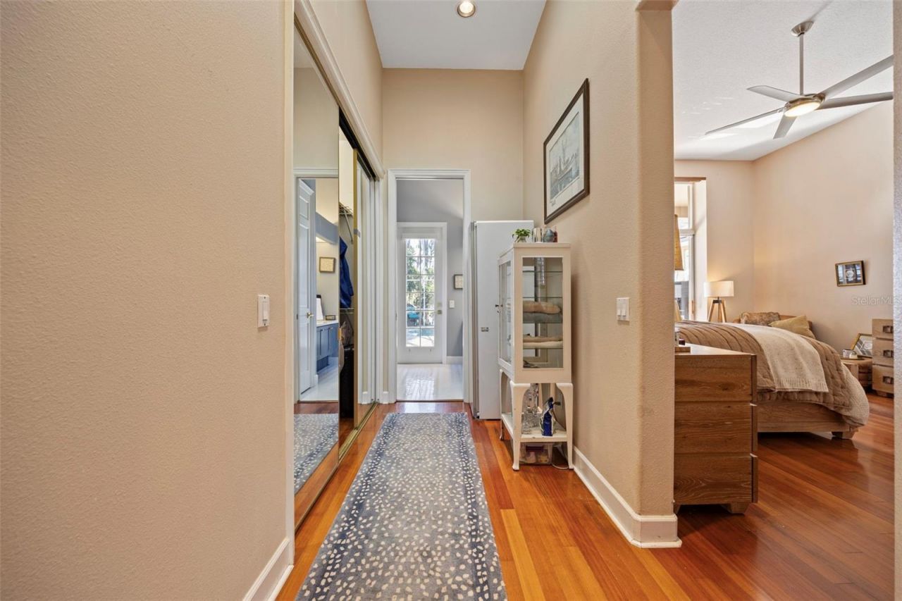 18991 Crooked Lane, Lutz, FL 33548 Photo