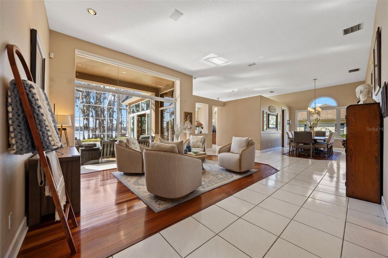 18991 Crooked Lane, Lutz, FL 33548 Photo