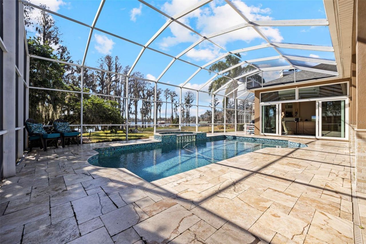 18991 Crooked Lane, Lutz, FL 33548 Photo