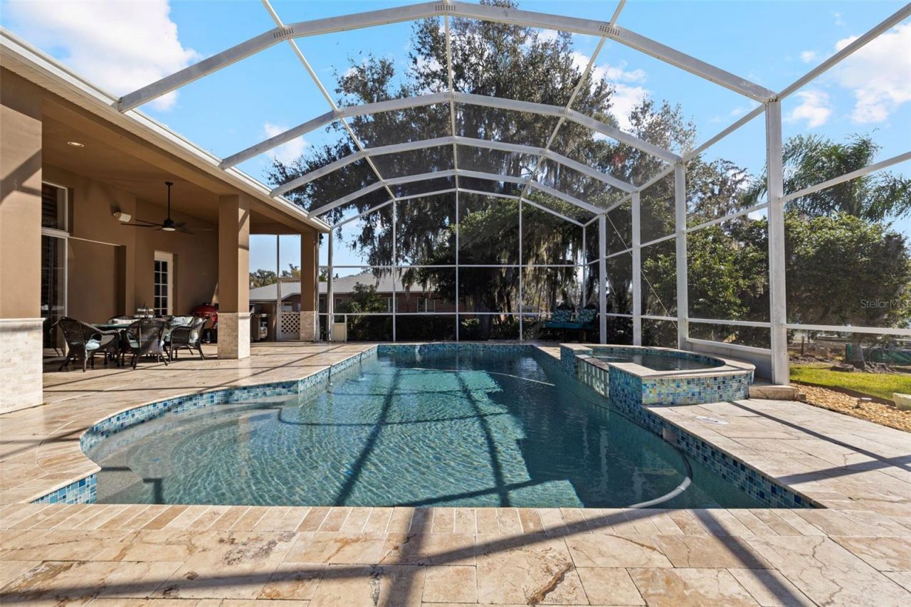 18991 Crooked Lane, Lutz, FL 33548 Photo