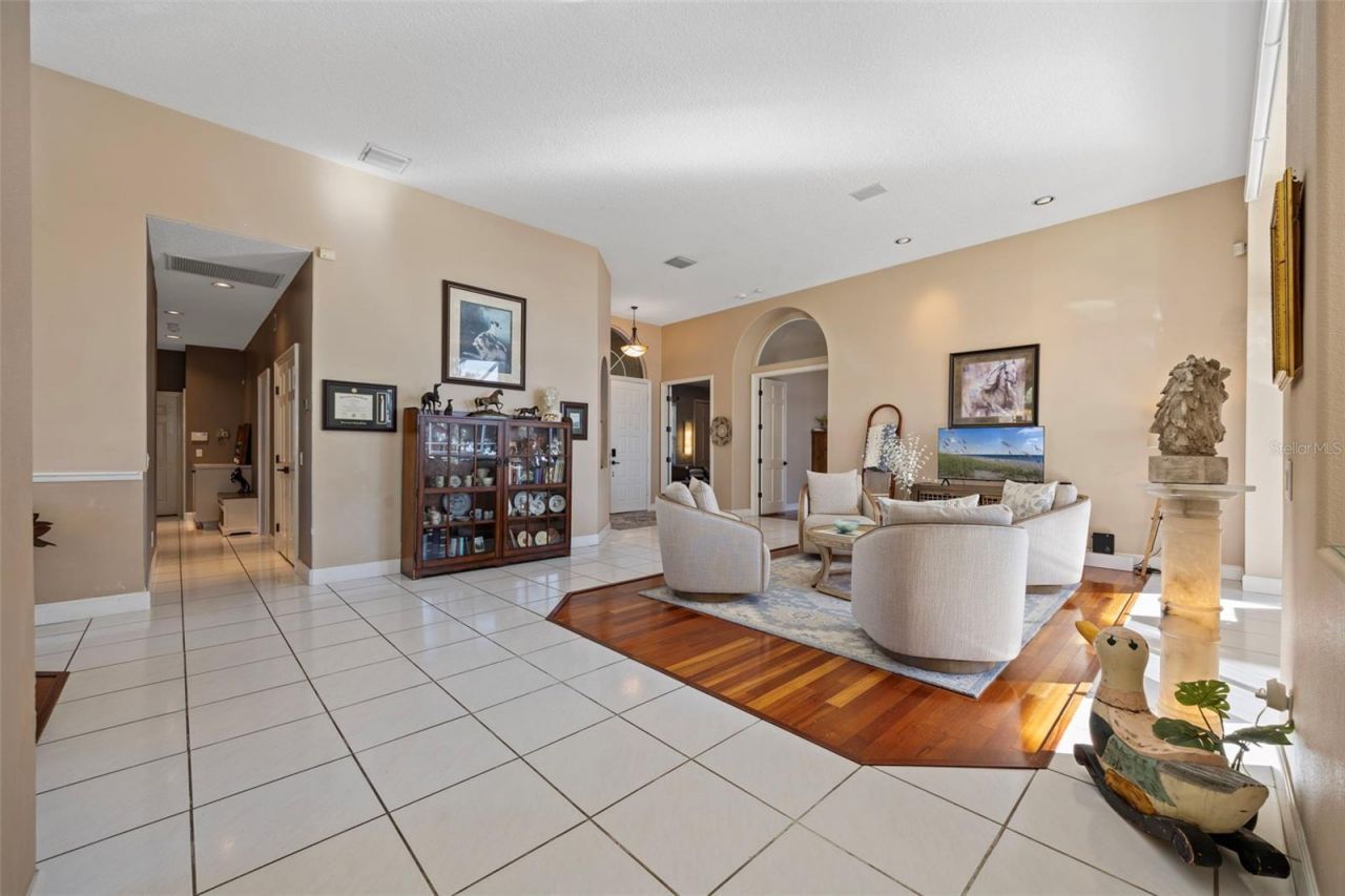 18991 Crooked Lane, Lutz, FL 33548 Photo