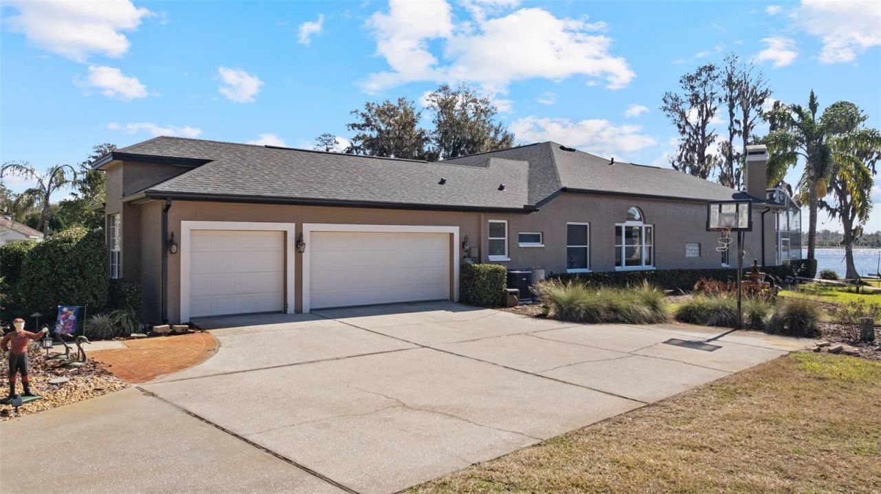 18991 Crooked Lane, Lutz, FL 33548 Photo