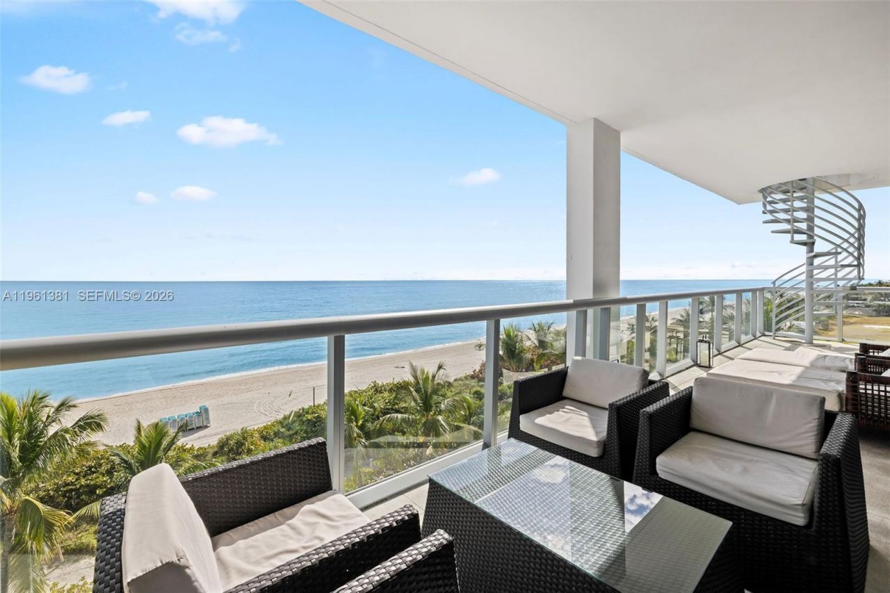 6799 Collins Ave, Unit 506, Miami Beach, FL 33141 Photo