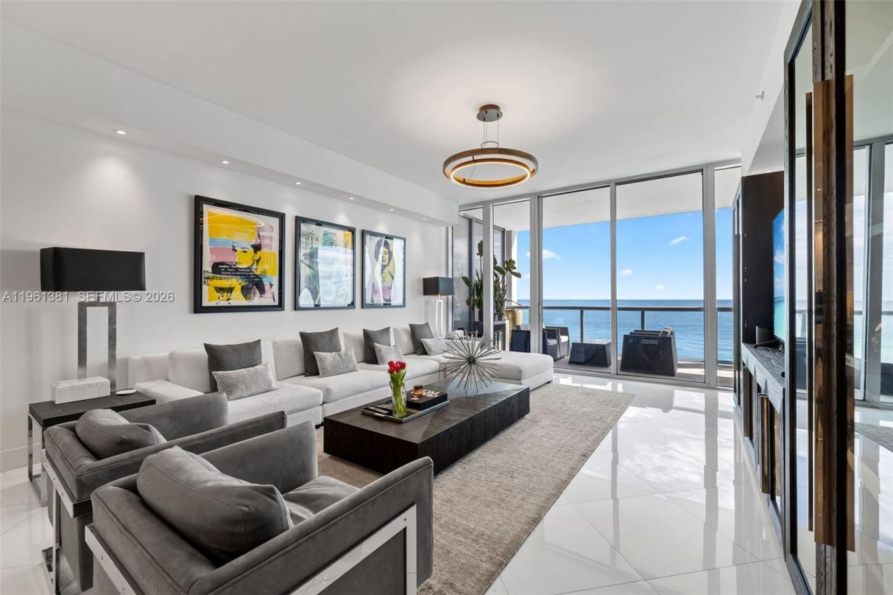 6799 Collins Ave, Unit 506, Miami Beach, FL 33141 Photo