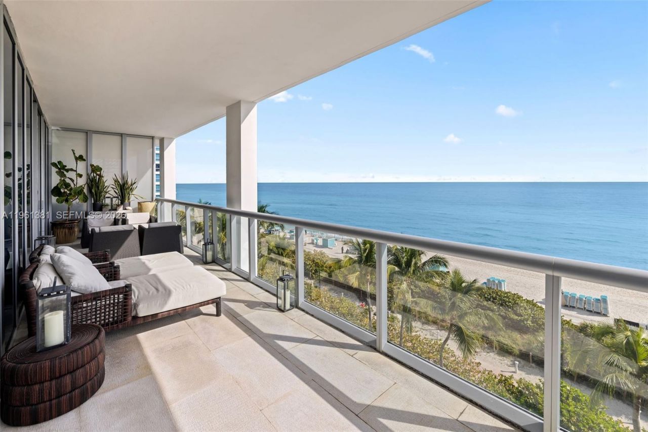 6799 Collins Ave, Unit 506, Miami Beach, FL 33141 Photo