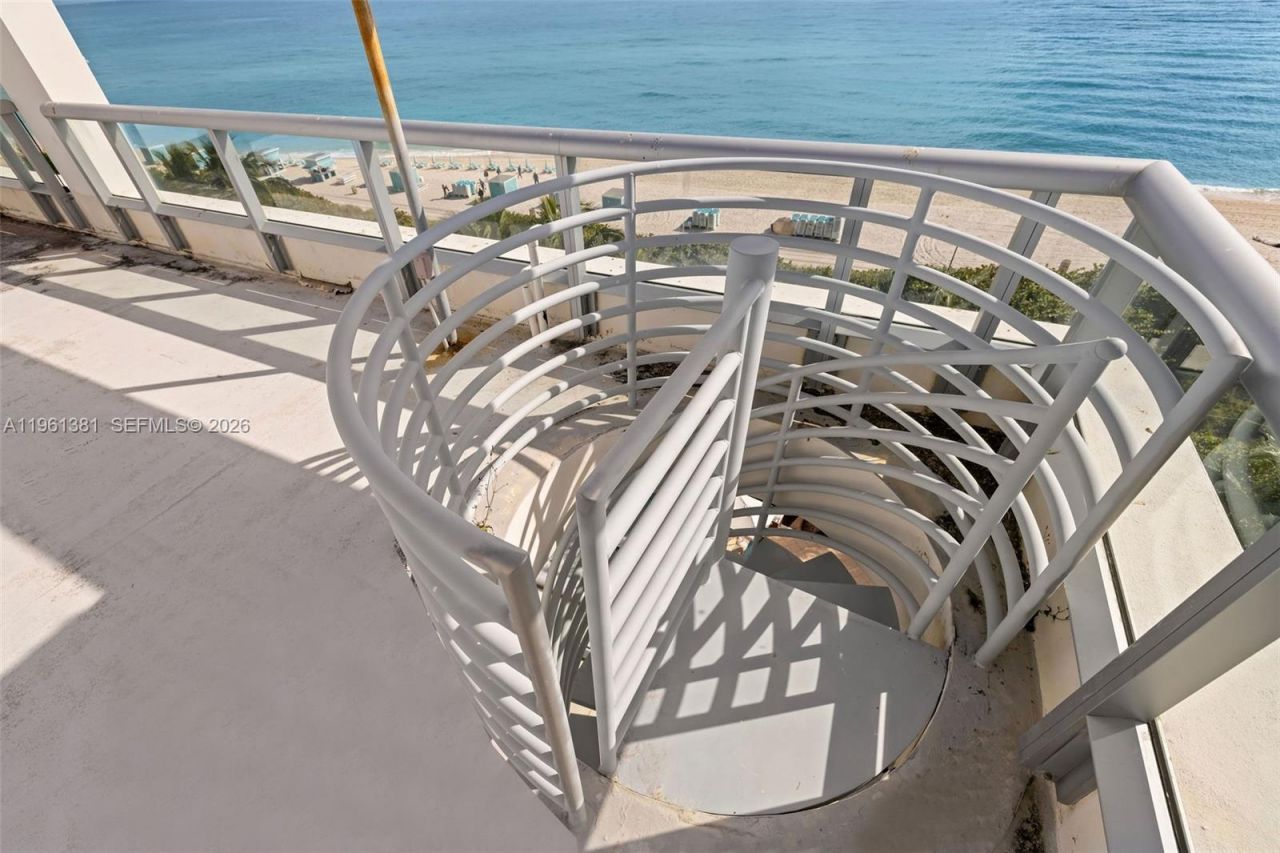 6799 Collins Ave, Unit 506, Miami Beach, FL 33141 Photo