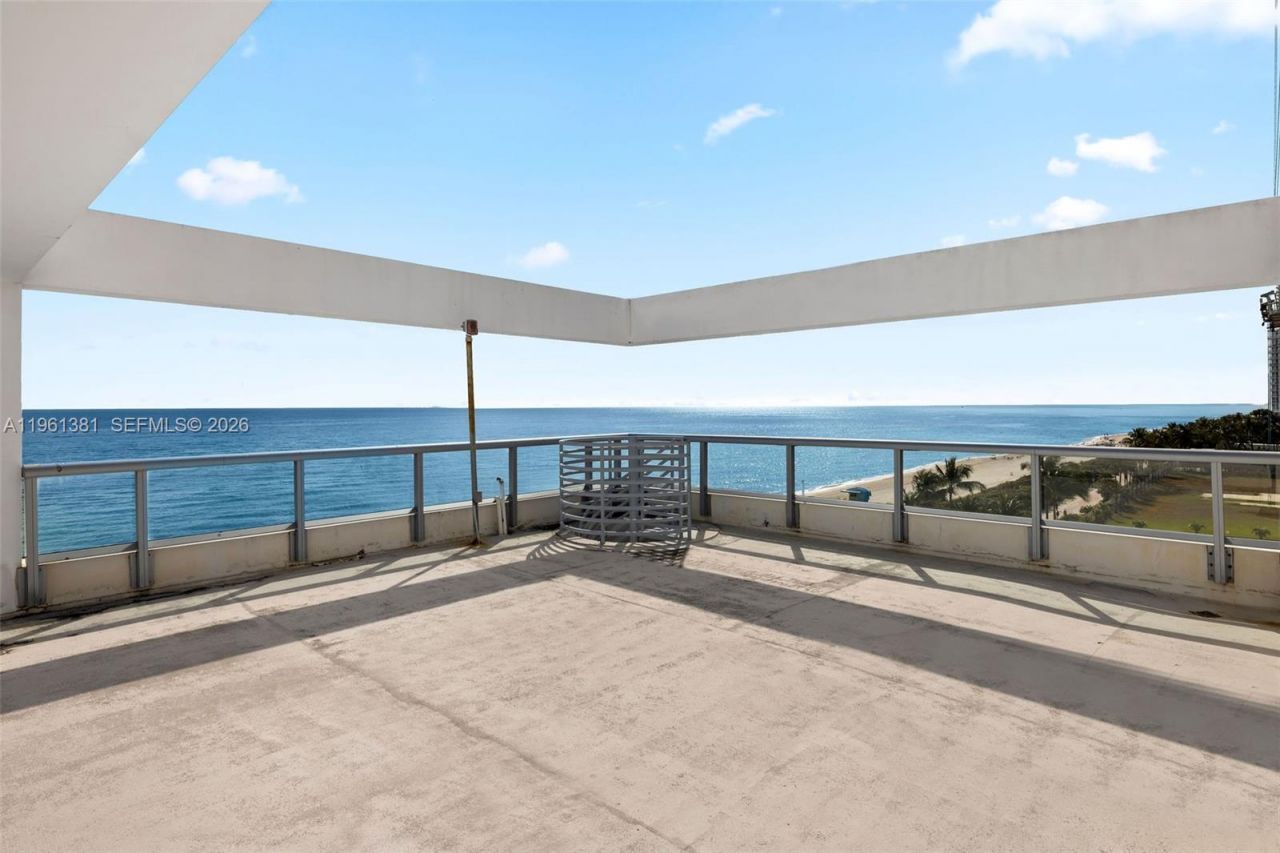 6799 Collins Ave, Unit 506, Miami Beach, FL 33141 Photo