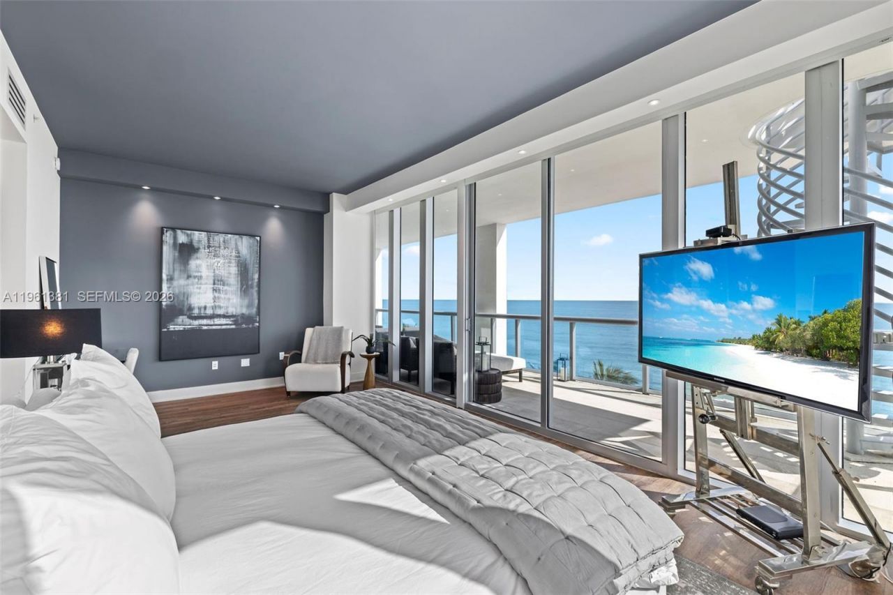 6799 Collins Ave, Unit 506, Miami Beach, FL 33141 Photo