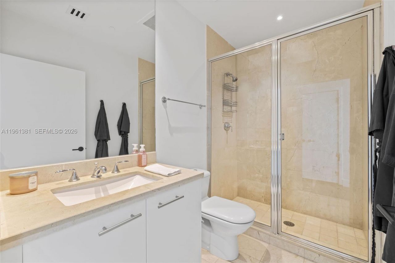 6799 Collins Ave, Unit 506, Miami Beach, FL 33141 Photo