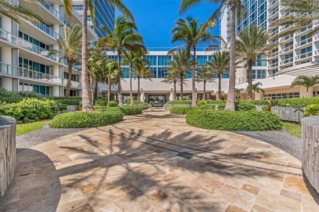 6799 Collins Ave, Unit 506, Miami Beach, FL 33141 Photo