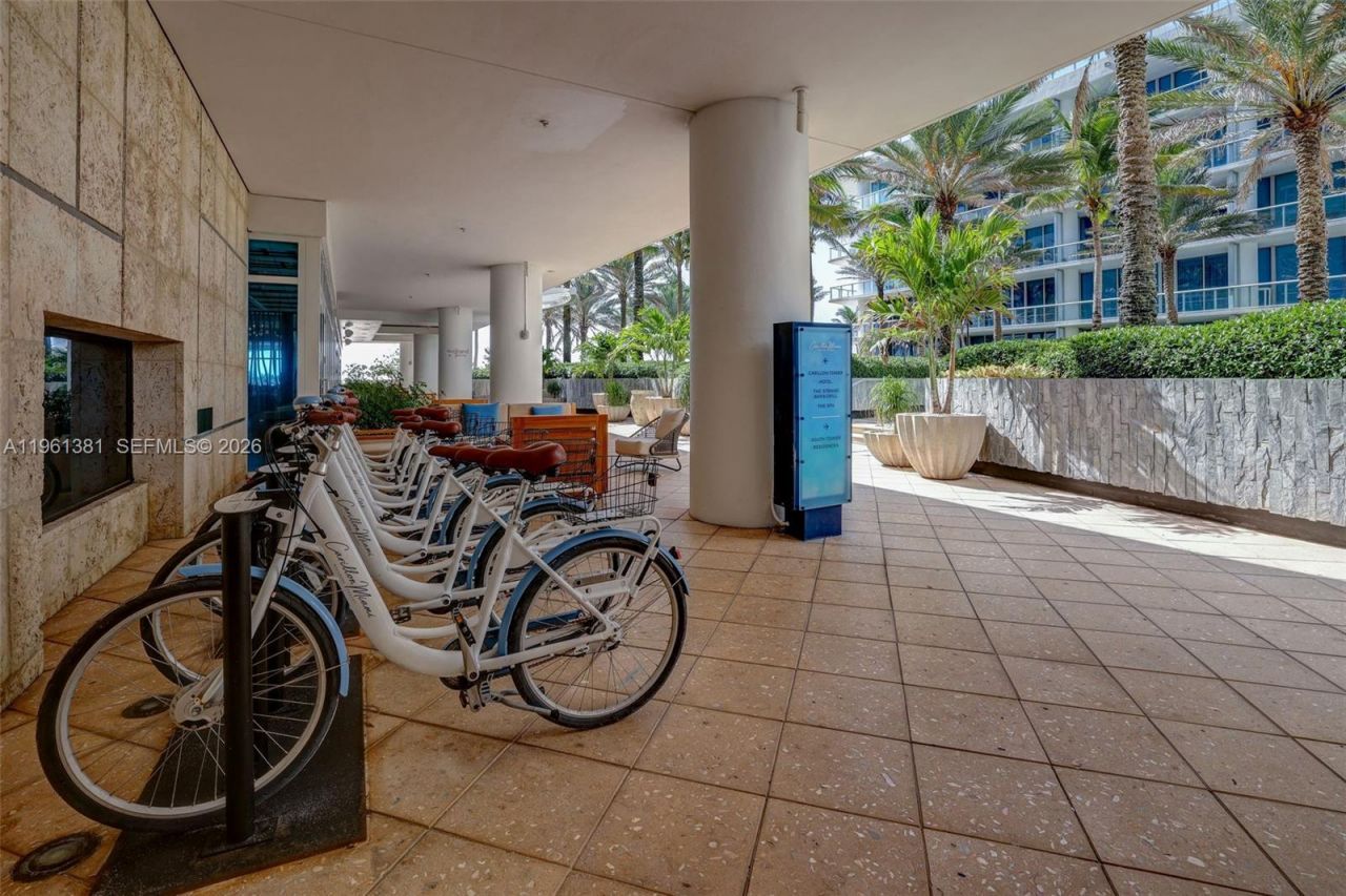 6799 Collins Ave, Unit 506, Miami Beach, FL 33141 Photo