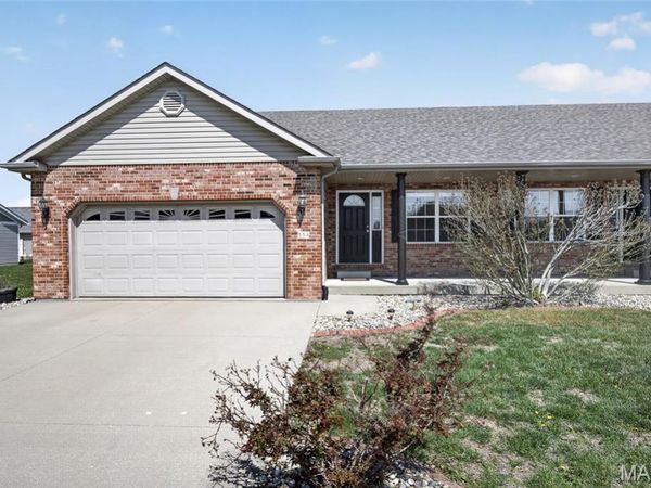 55 Bridgewater Lane, Unit A, Highland, IL 62249