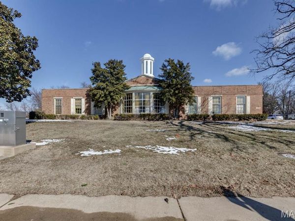 7733 Natural Bridge Road, Normandy, MO 63121