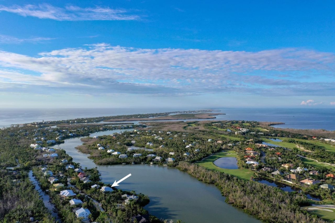 5810 Pine Tree Dr, Sanibel, FL 33957 Photo