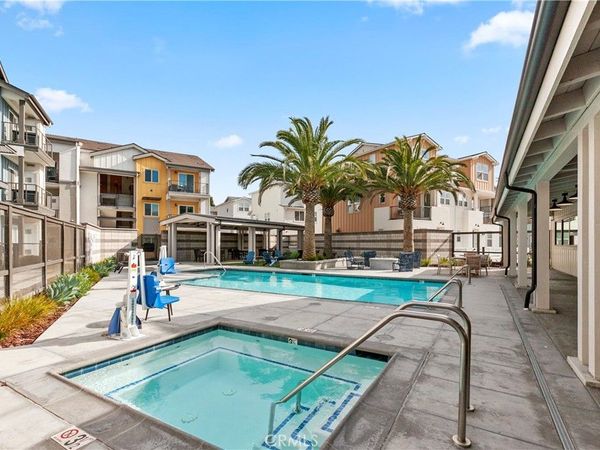 925 Madonna Road, Unit 101, San Luis Obispo, CA 93405