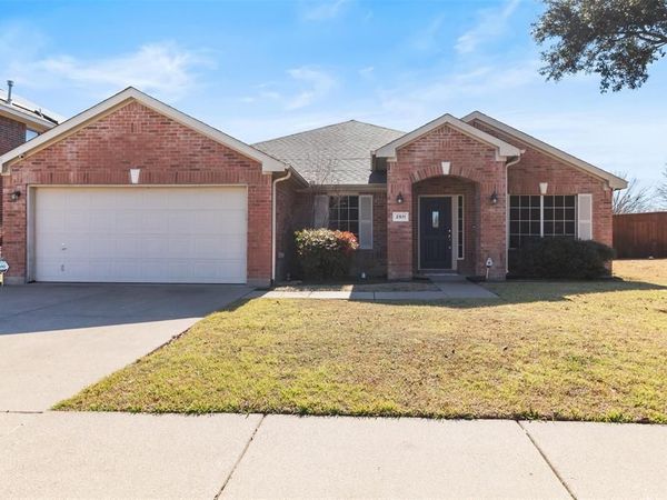 2511 Rio Grande Drive, Grand Prairie, TX 75052