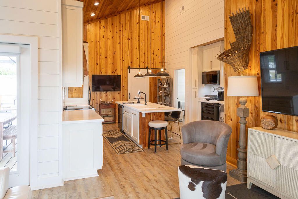 126-c Jungle Road Photo 15