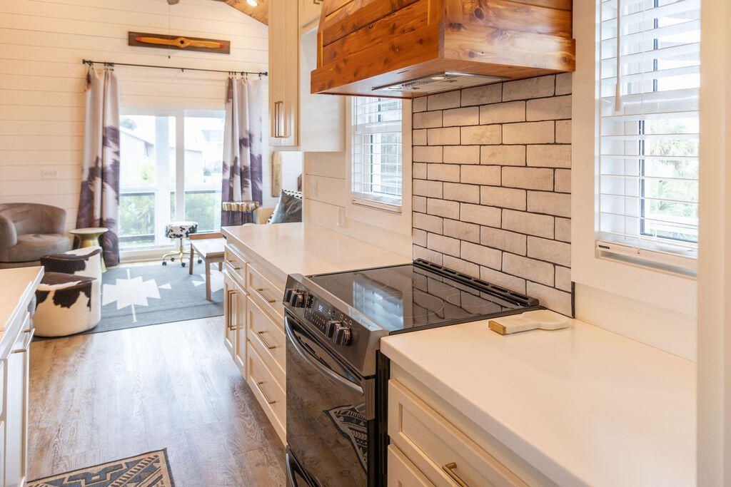 126-c Jungle Road Photo 22