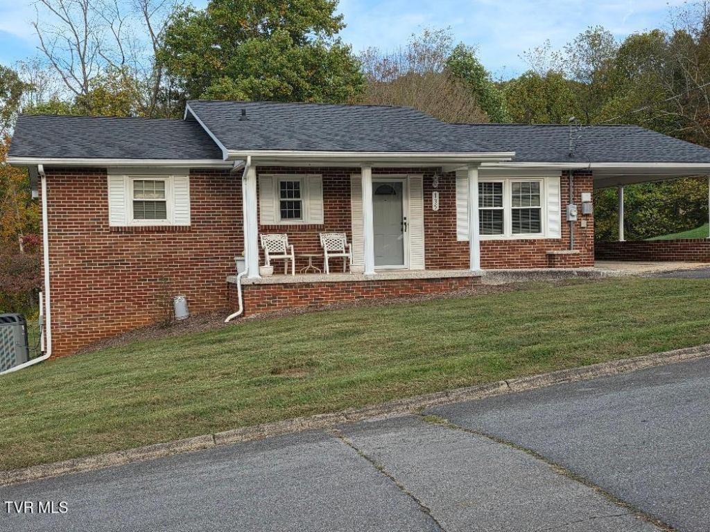 135 Unaka Subdivision Road, Elizabethton, TN 37643 Main Photo