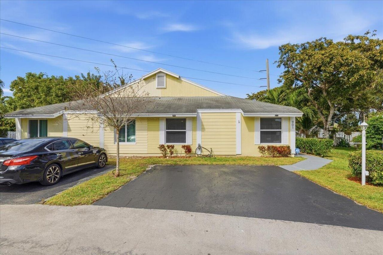 901 SW 111th Way, Davie, FL 33324 Photo