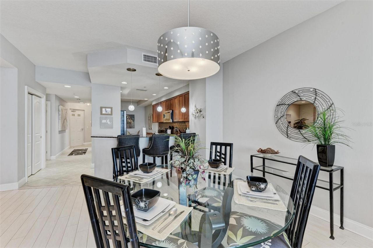 611 Riviera Dunes Way, Unit 304, Palmetto, FL 34221 Photo