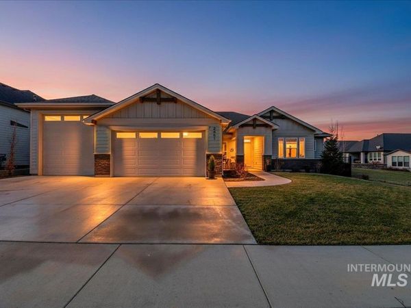 2461 S Cordillera Way, Nampa, ID 83686