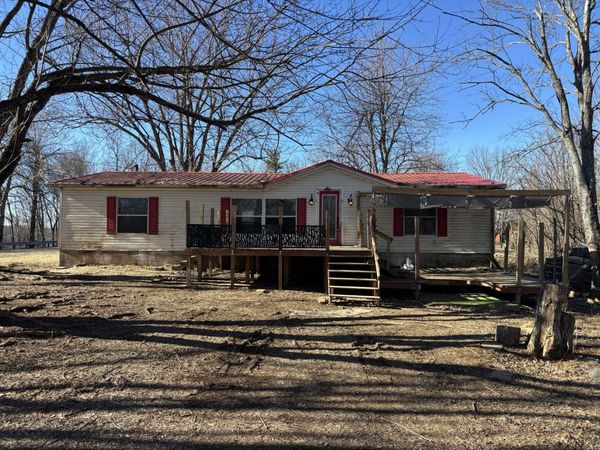 3975 Dickens Hill Rd, Bradyville, TN 37026