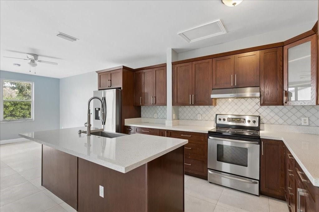 15895 NW 5th Street, Pembroke Pines, FL 33028 Photo