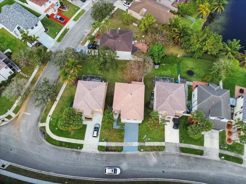 15895 NW 5th Street, Pembroke Pines, FL 33028 Photo