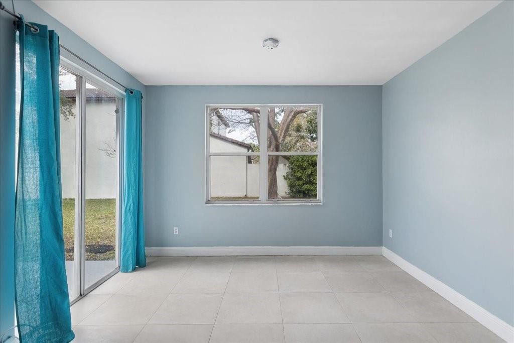 15895 NW 5th Street, Pembroke Pines, FL 33028 Photo