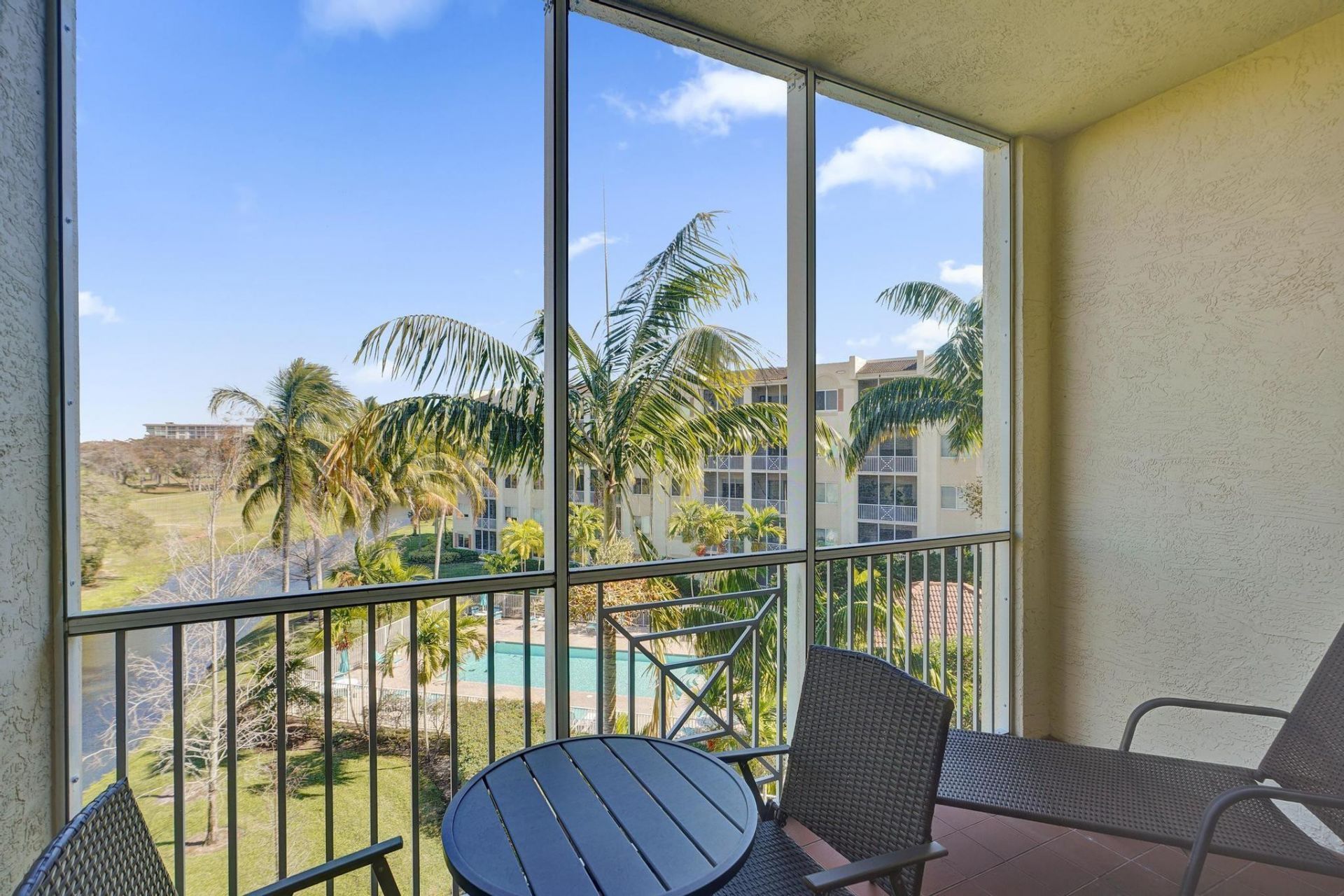 3600 Oaks Clubhouse Drive, Unit 408, Pompano Beach, FL 33069 Photo