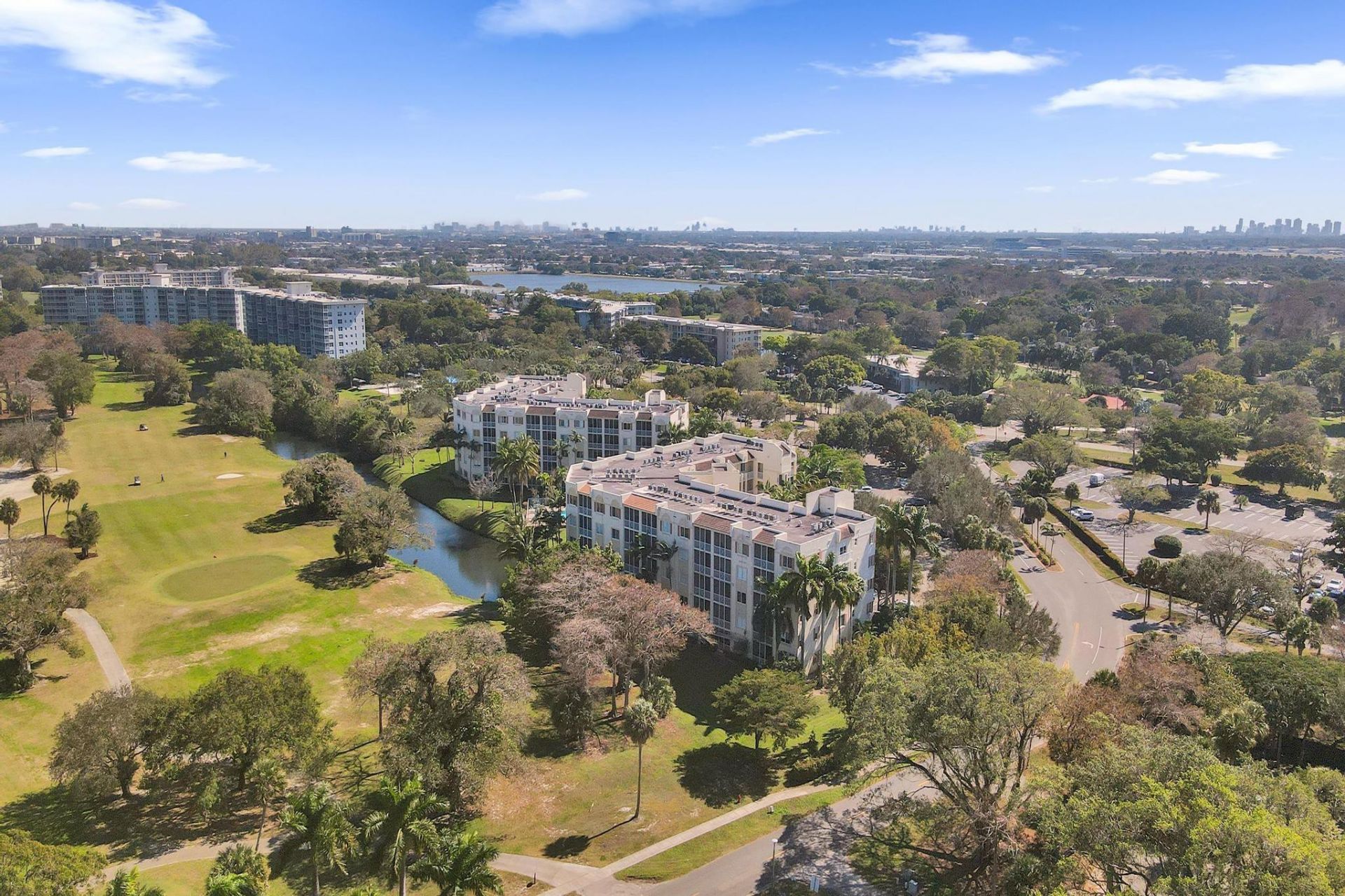 3600 Oaks Clubhouse Drive, Unit 408, Pompano Beach, FL 33069 Photo