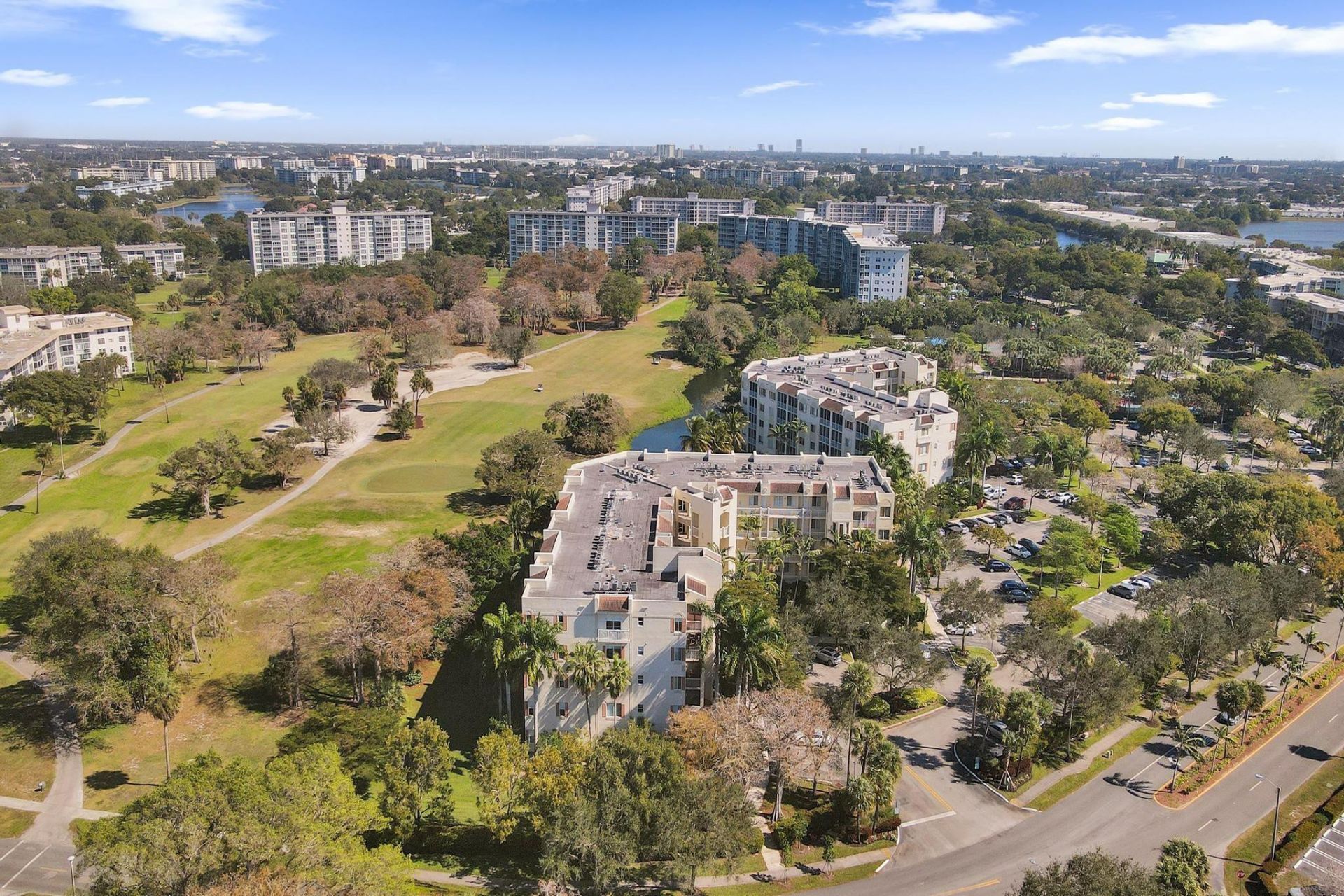 3600 Oaks Clubhouse Drive, Unit 408, Pompano Beach, FL 33069 Photo