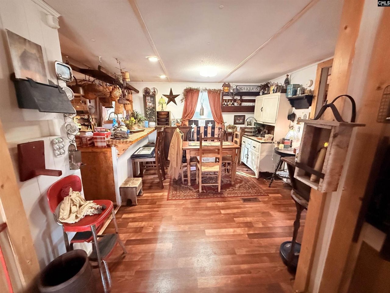 427 Gramercy Lane Photo 10