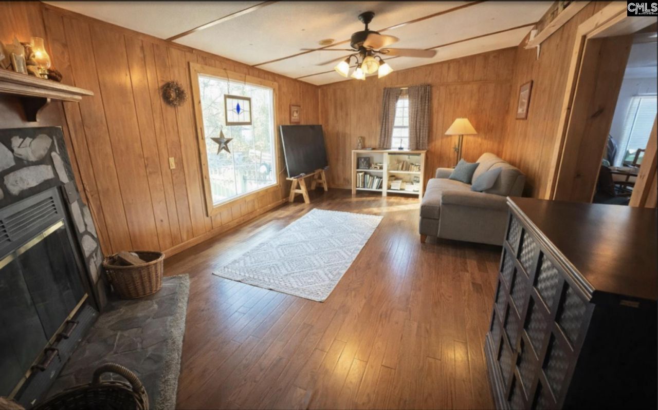 427 Gramercy Lane Photo 15