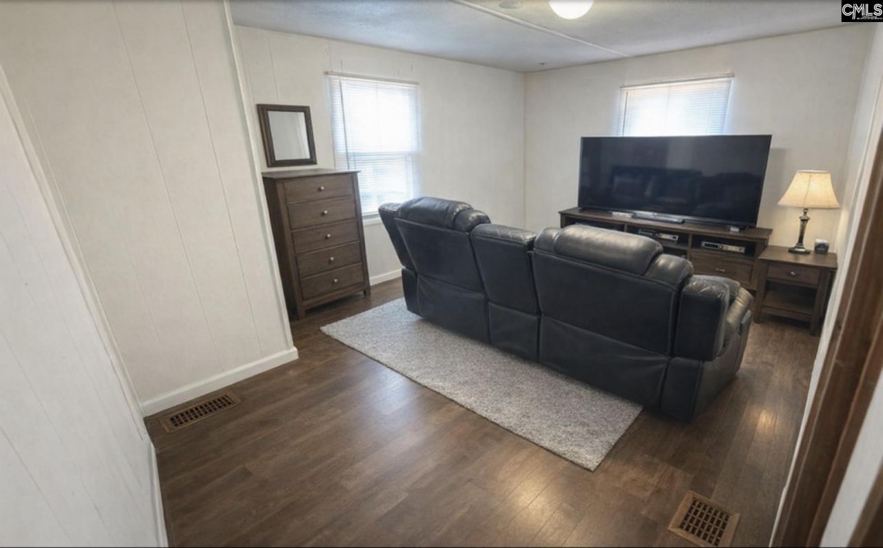 427 Gramercy Lane Photo 23