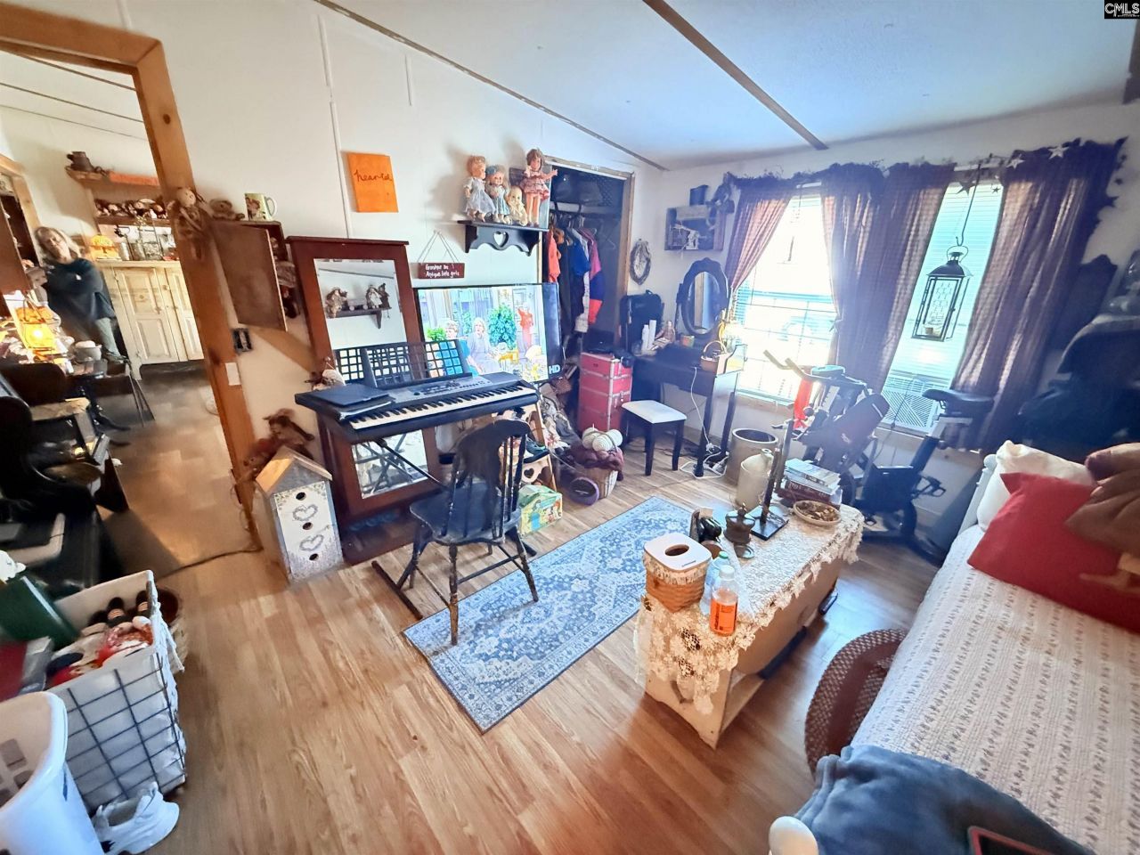 427 Gramercy Lane Photo 33