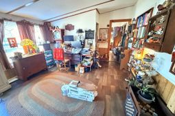 427 Gramercy Lane photo 4